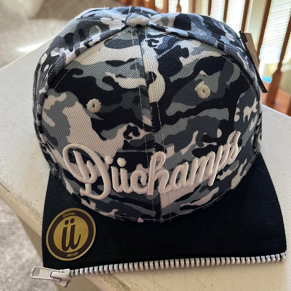 Duchamps blue camouflage cap
